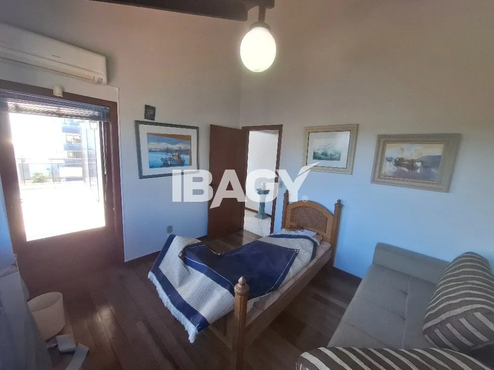 Furnished house with 5 bedrooms, 2 suites and 2 parking — photo 55