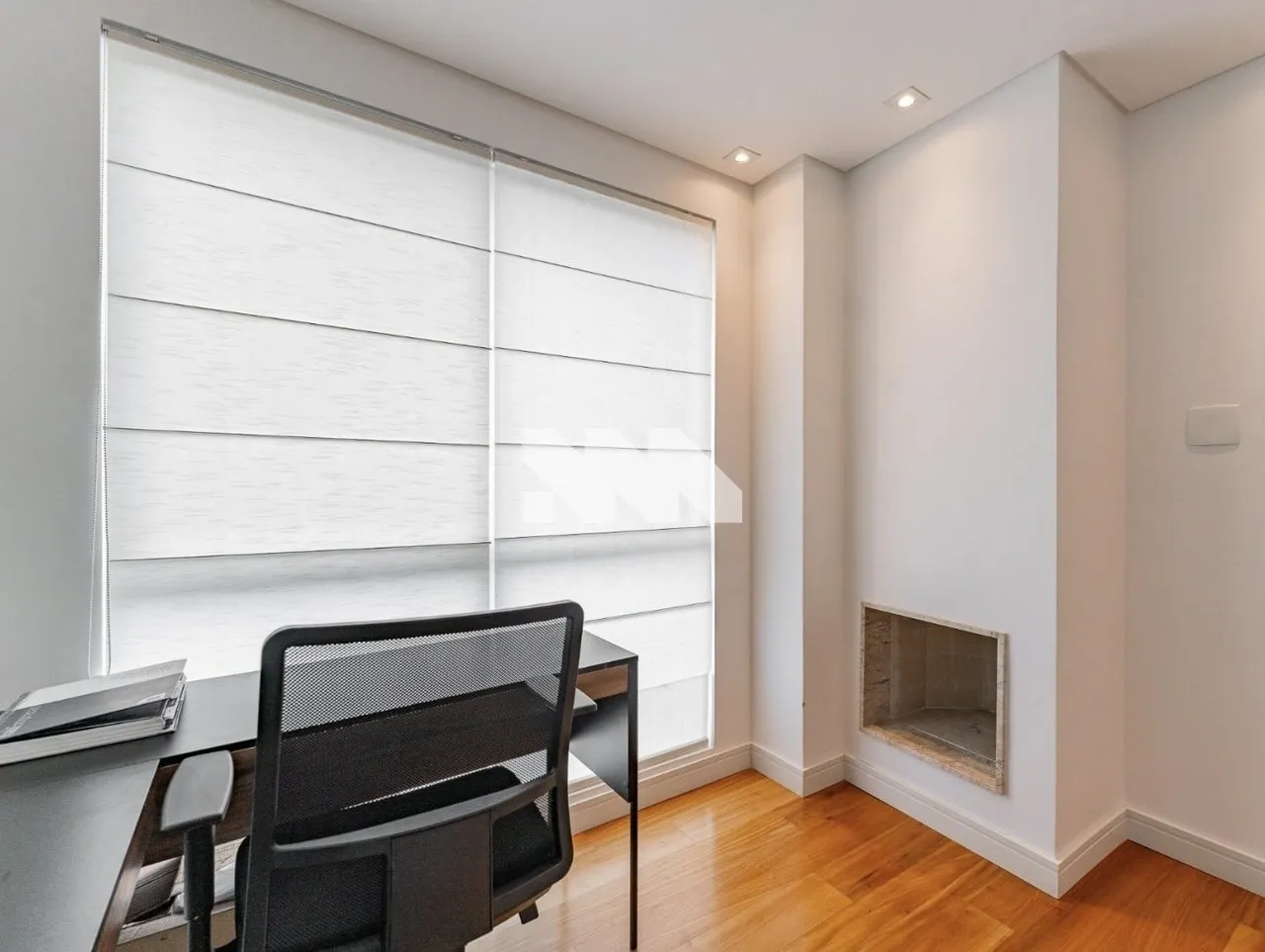 Furnished apartment with 4 bedrooms and 231 m² — photo 13
