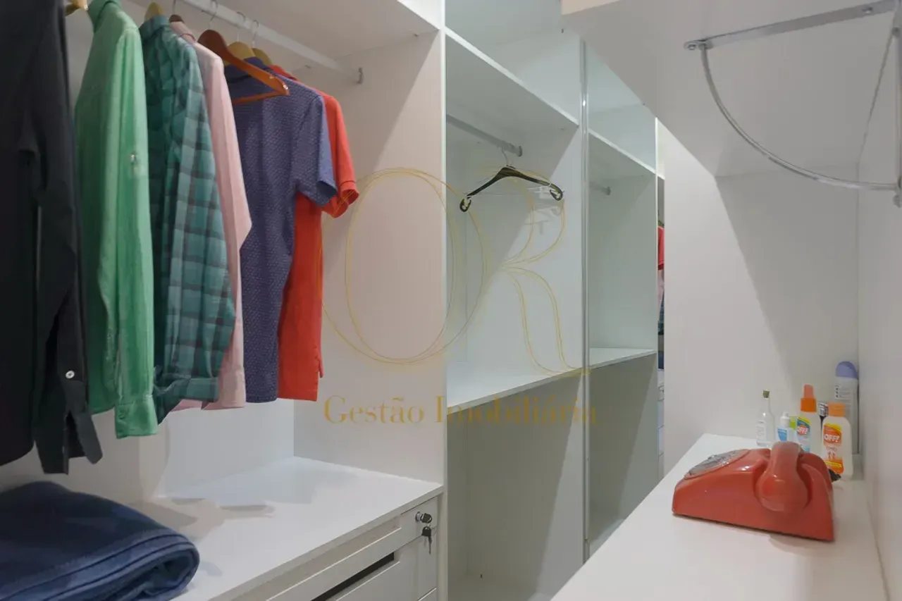 Apartment with 4 bedrooms and a closed gas kitchen — photo 17