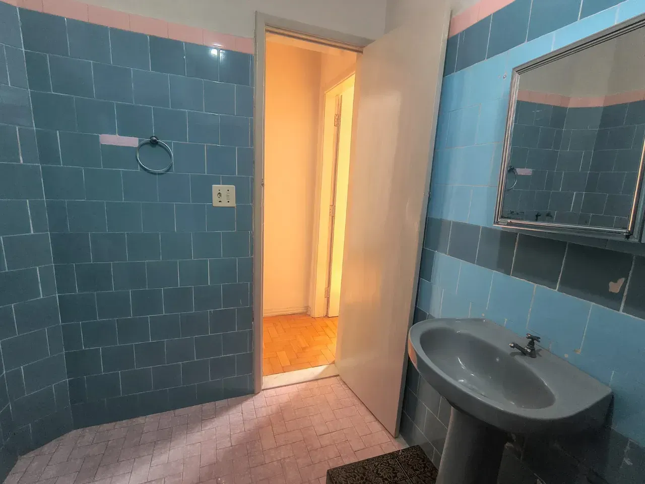 Квартира з 2 спальнями та місцем для авто — photo 12