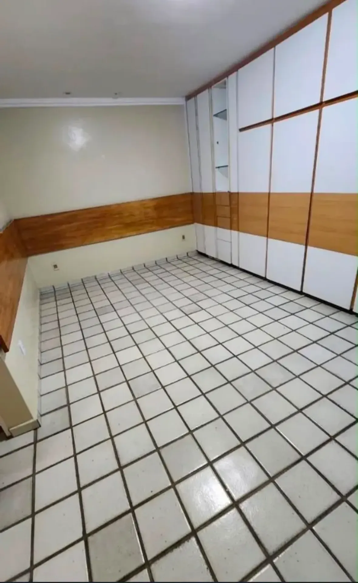 Rental apartment with 4 bedrooms and a balcony — photo 6