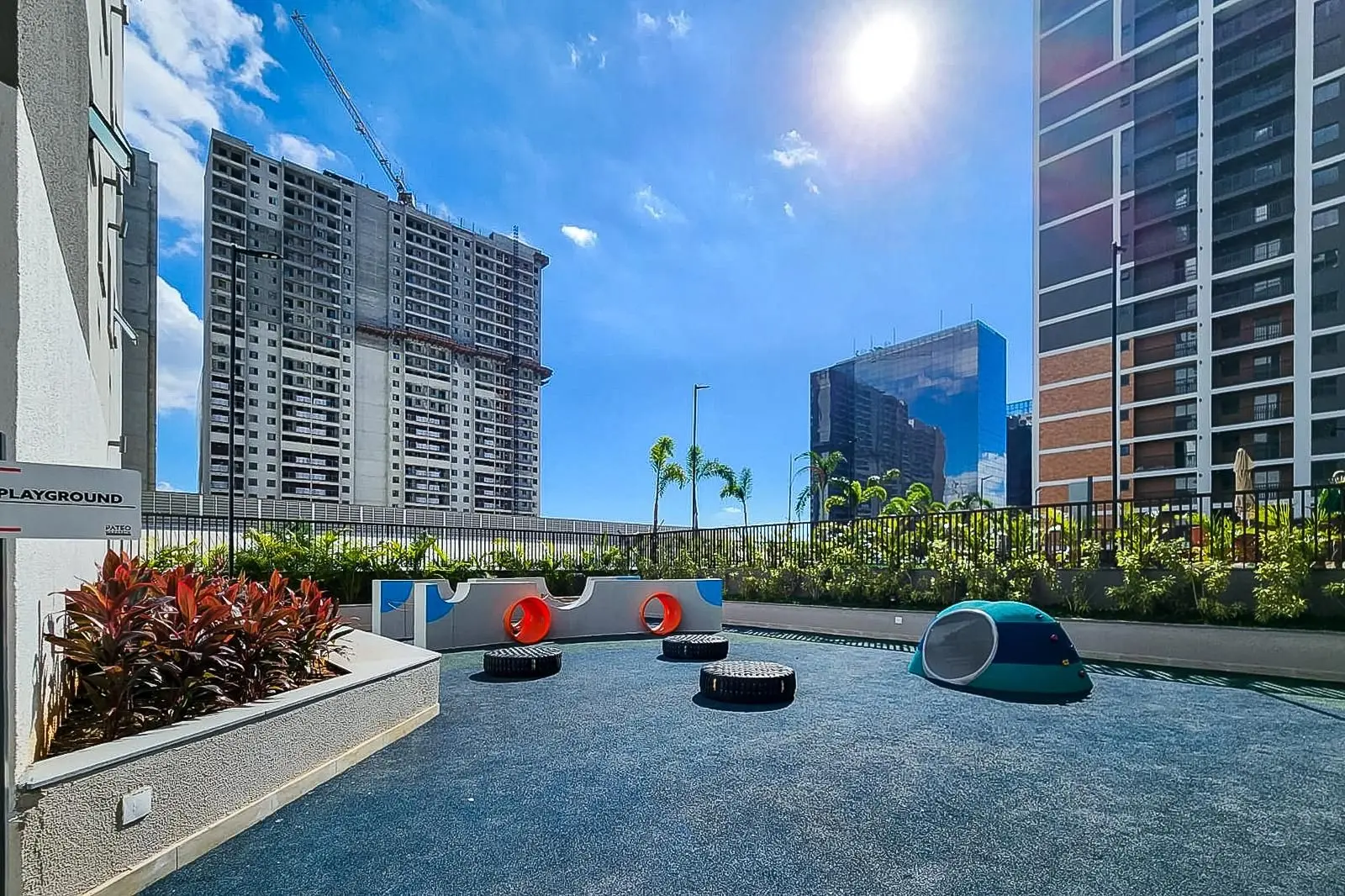 3-bedroom apartment with a water view in Rio de Janeiro — photo 30