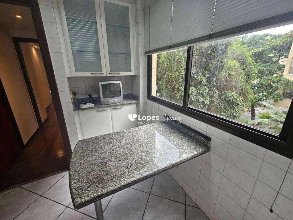 136 m² apartment with 3 bedrooms and 2 parking spaces — photo 4
