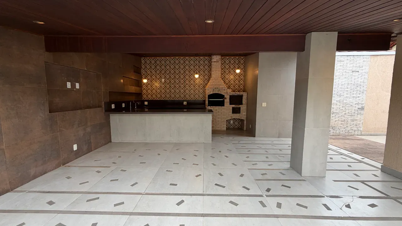 Single-story house with a private garden and 4 bedrooms — photo 28