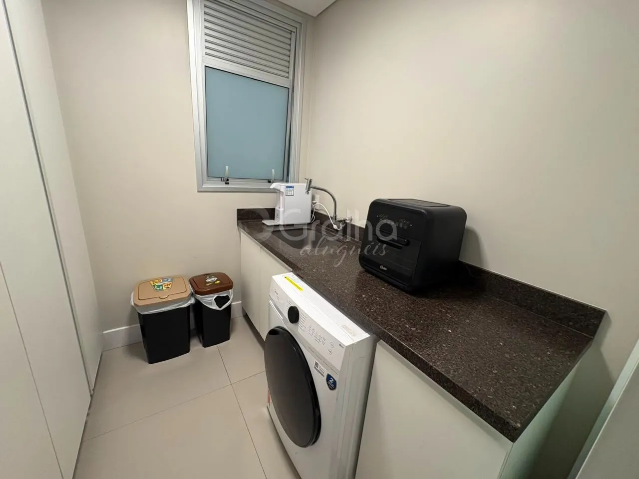 Furnished 2-bedroom apartment with 199 m² and 2 parking spaces — photo 15