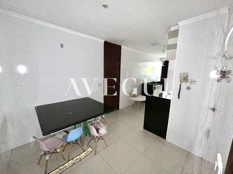 Residential apartment with 4 bedrooms and 4 bathrooms — photo 26