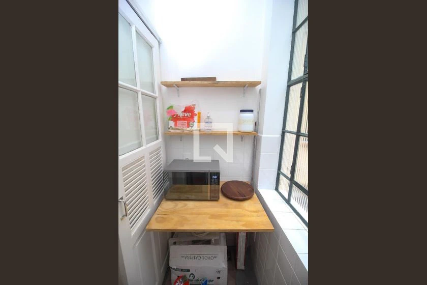 Furnished apartment with an open gas kitchen — photo 36