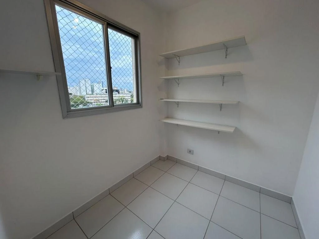3-bedroom apartment with a home office in Curitiba — photo 19