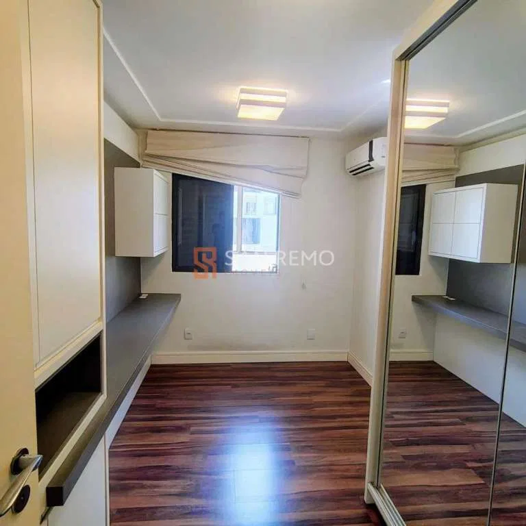 Квартира 142 м² с панорамными окнами и застеклённым балконом — photo 4
