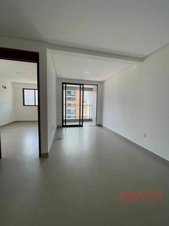 Квартира с 2 спальнями, сьютом и 2 парковками, 65 м² — photo 18