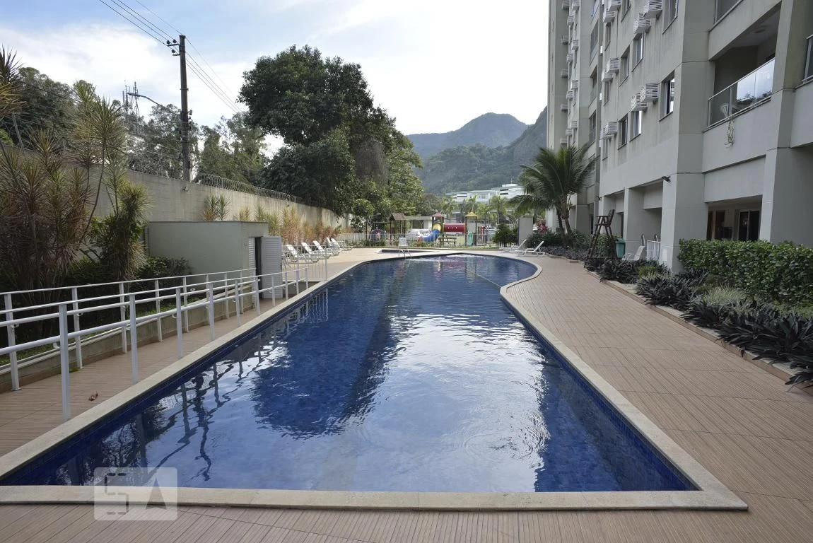 2-bedroom apartment with a mountain view — photo 3