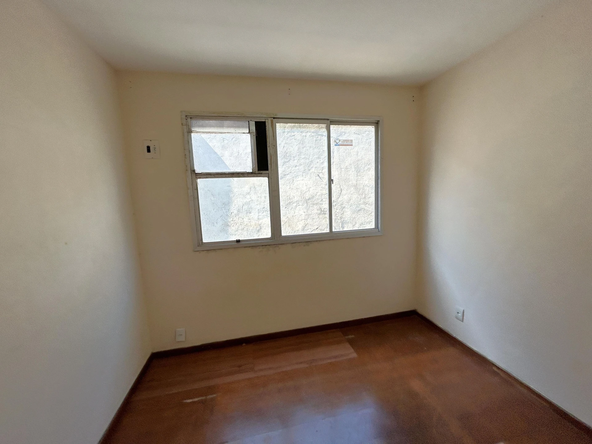 Unfurnished rental apartment with 2 bedrooms and parking — photo 9