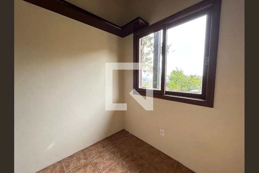 House with 5 bedrooms and a private garden — photo 10