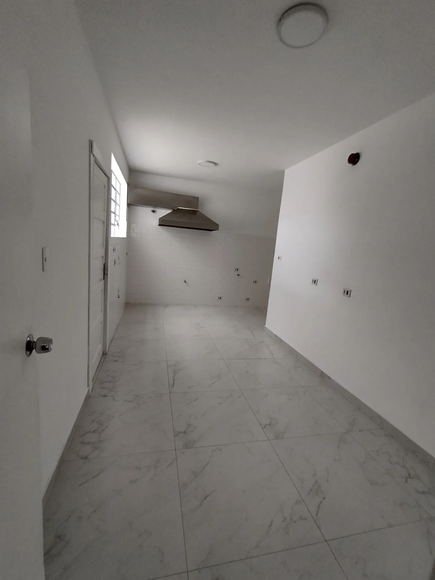 Bañera y 4 dormitorios: departamento de 300 m²