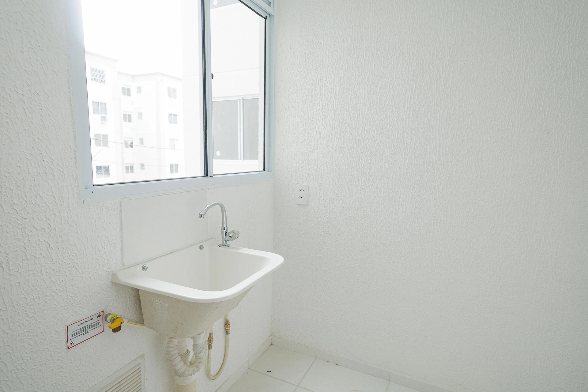 Apartamento de 2 dormitorios, 1 baño y jardín privado — photo 4