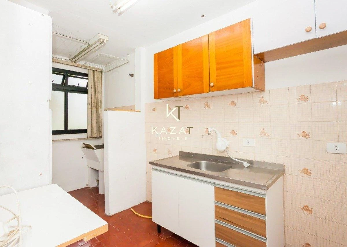 61 m² 3-bedroom apartment with balcony and laundry area — photo 17