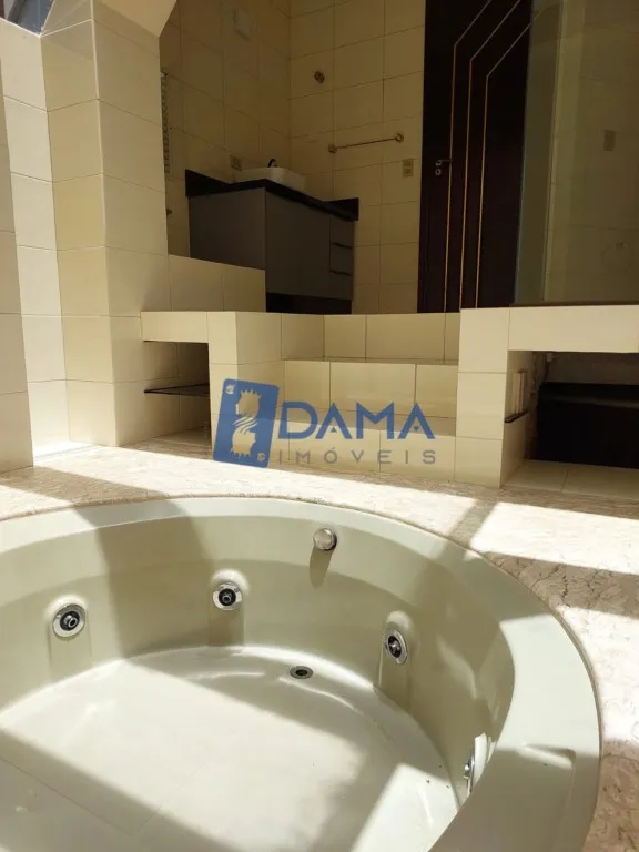 Триплекс-дім на 450 м² з 2 спальнями-сюїтами — photo 48
