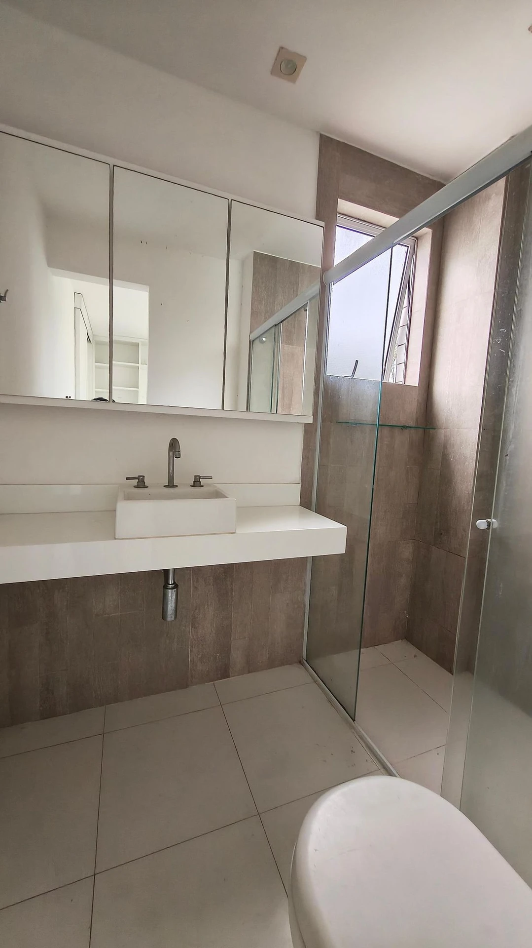 Apartment, 75 m², with a glass-enclosed balcony — photo 20