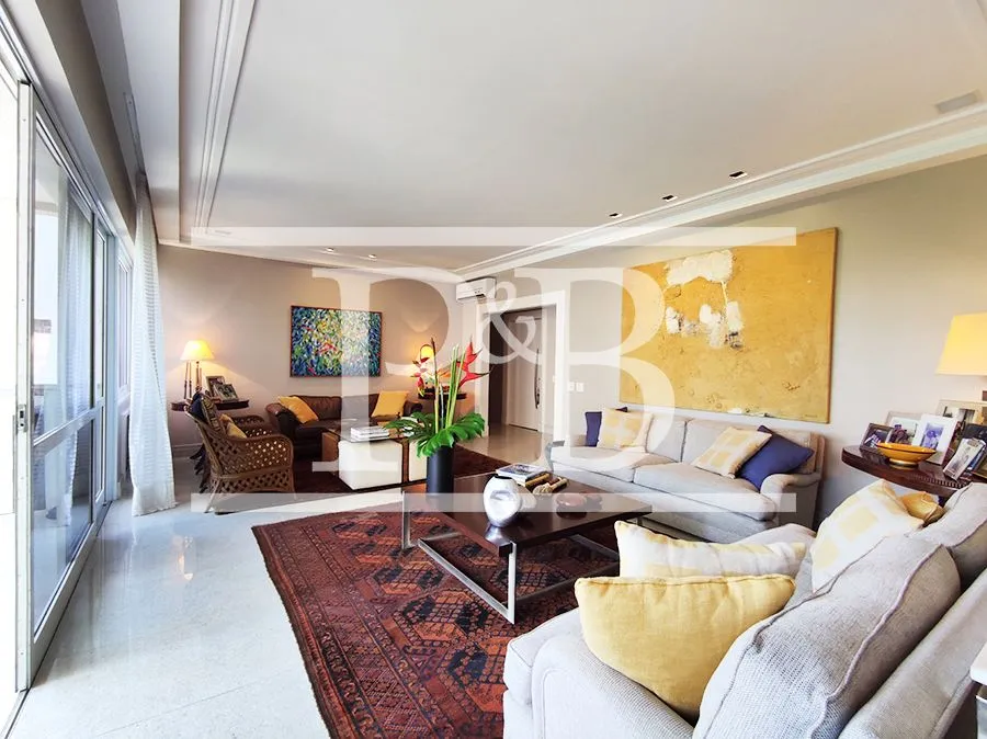 Furnished apartment 230 m² with 4 bedrooms and 2 parking spots