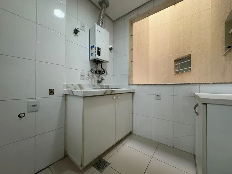 Furnished apartment, 124 m², with floor-to-ceiling windows — photo 37