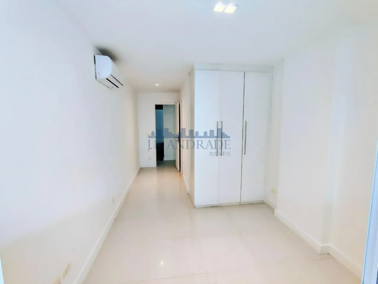 Apartamento com 4 quartos e varanda envidraçada — photo 18