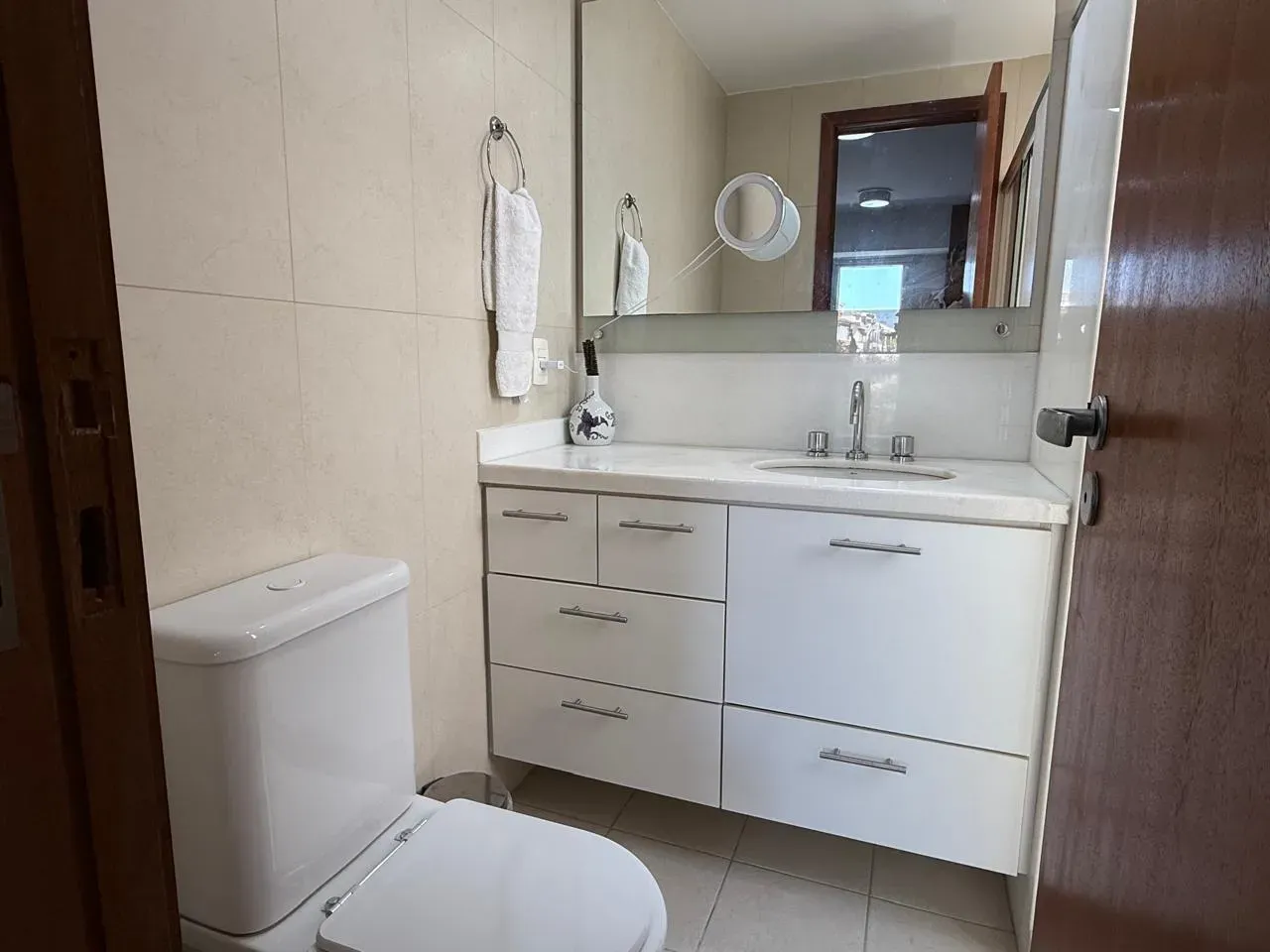 Furnished 470 m² house with 4 en-suite bedrooms and pool — photo 59