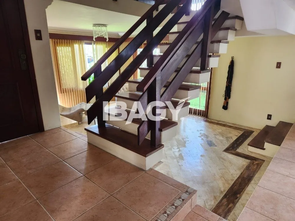 6-bedroom house with 600 m²; 3 suites and 5 bathrooms — photo 52