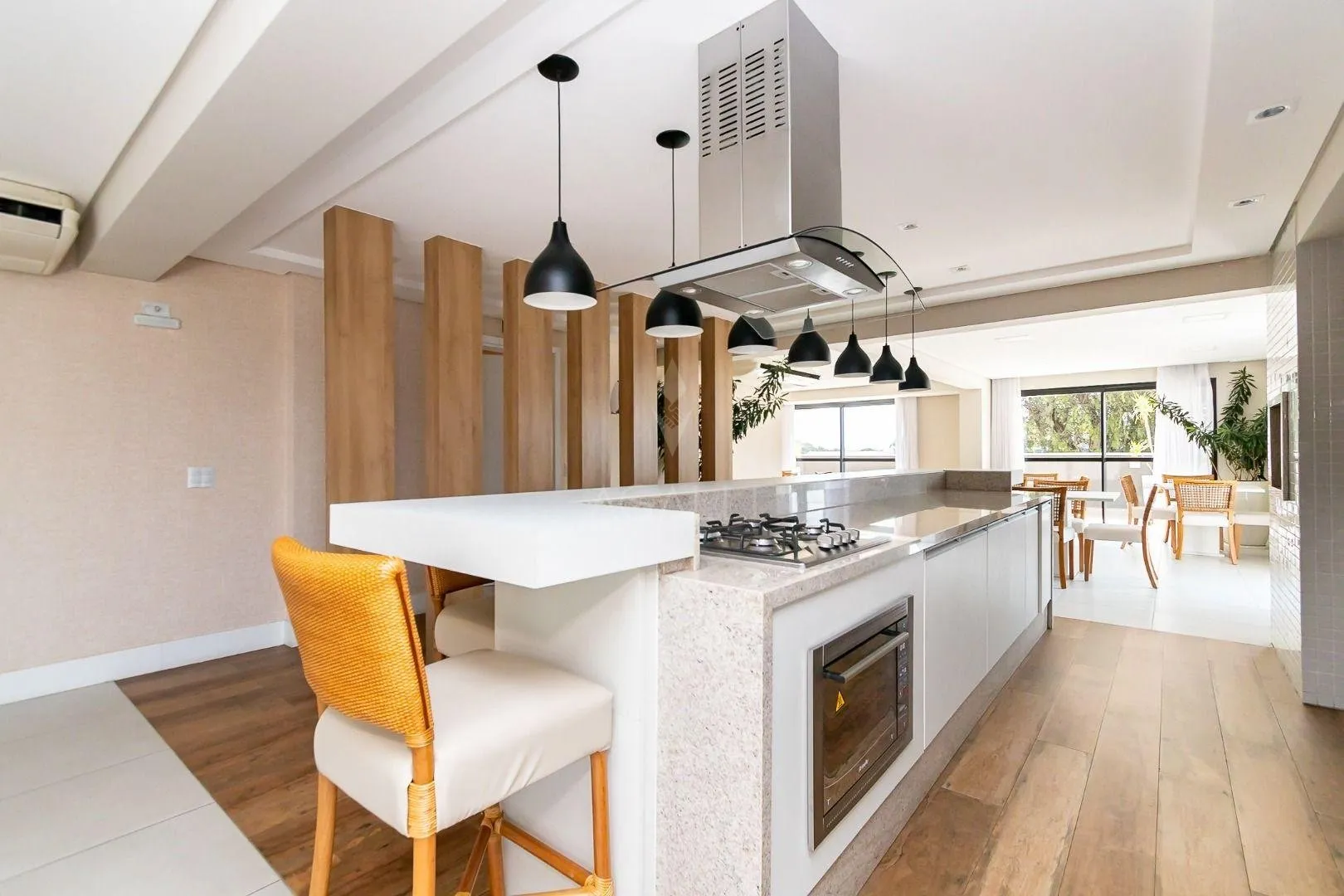 Apartamento mobiliado com 1 dormitório e 2 banheiros — photo 36
