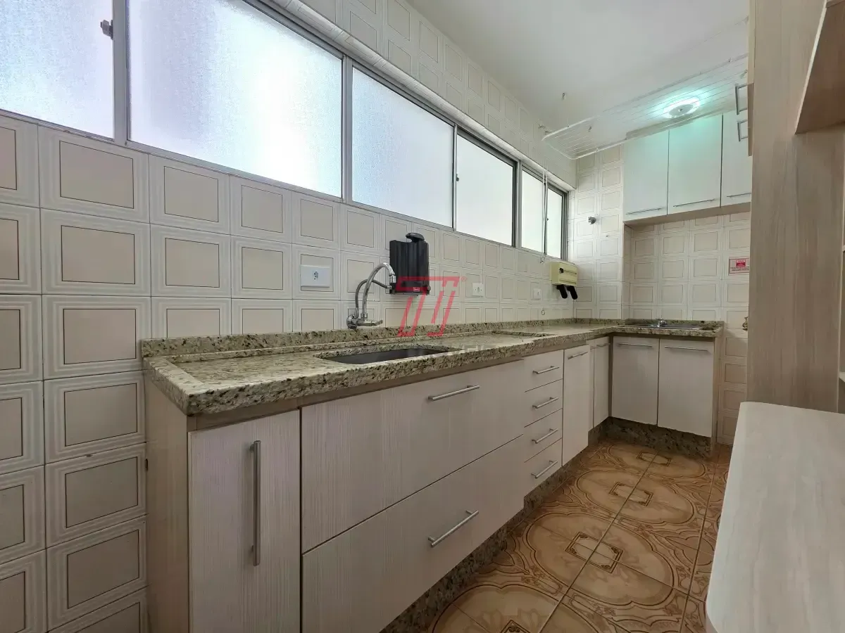 Rental apartment with 3 bedrooms and a balcony — photo 16