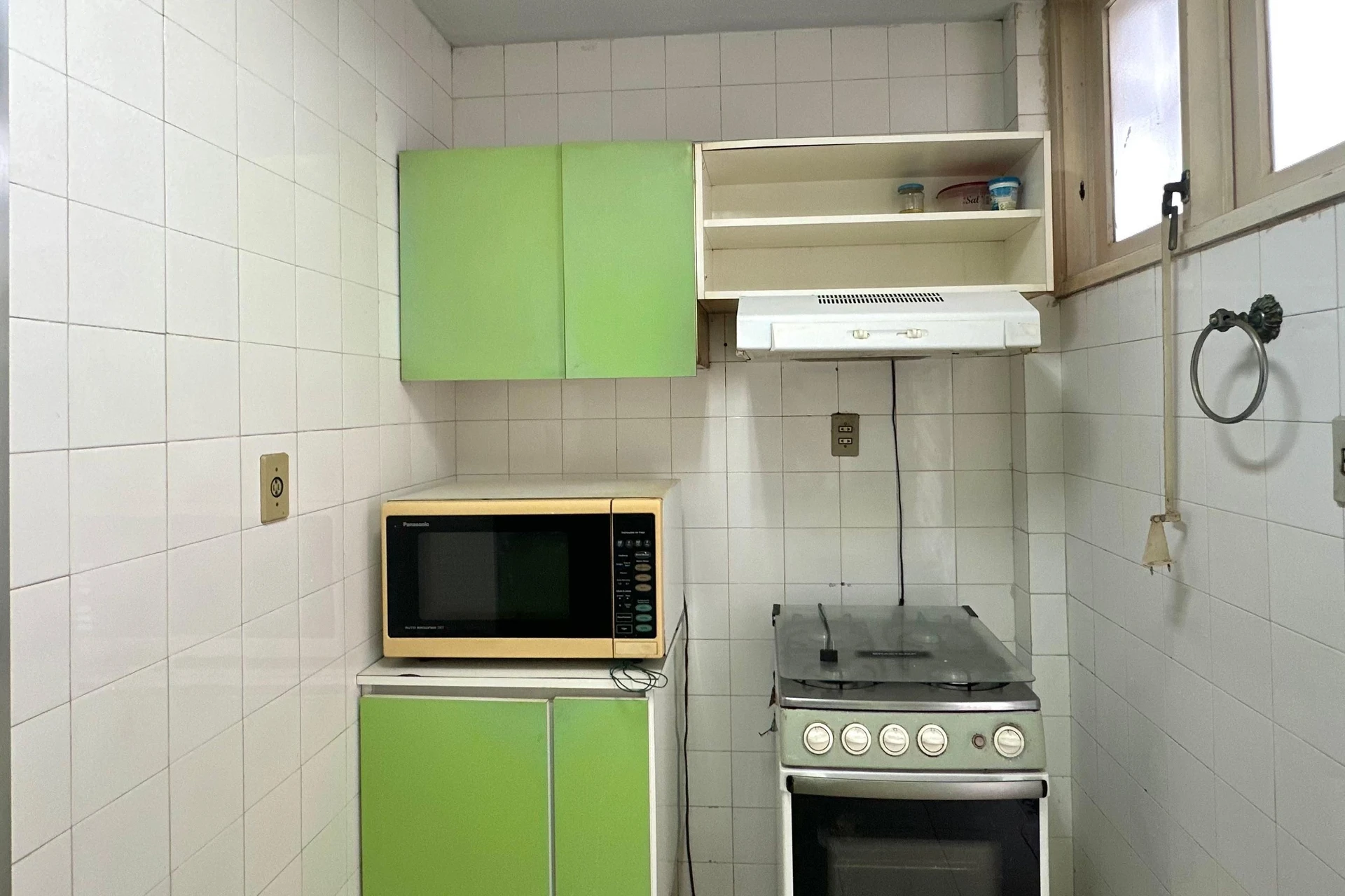 Apartamento amueblado de 3 dormitorios y cocina cerrada — photo 34