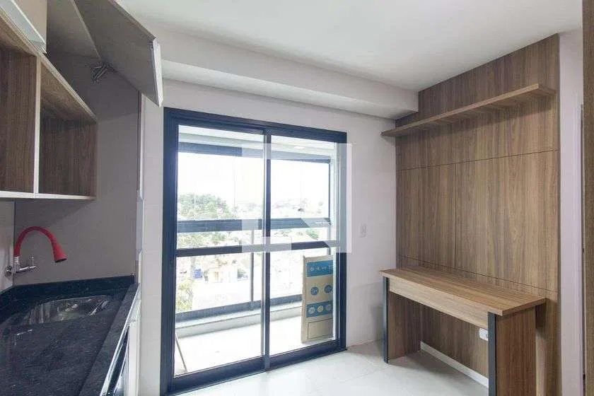 1-bedroom apartment with enclosed balcony