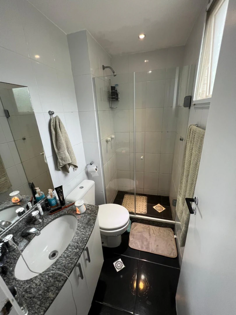 3-bedroom apartment with 3 en-suite baths and 4 total — photo 23