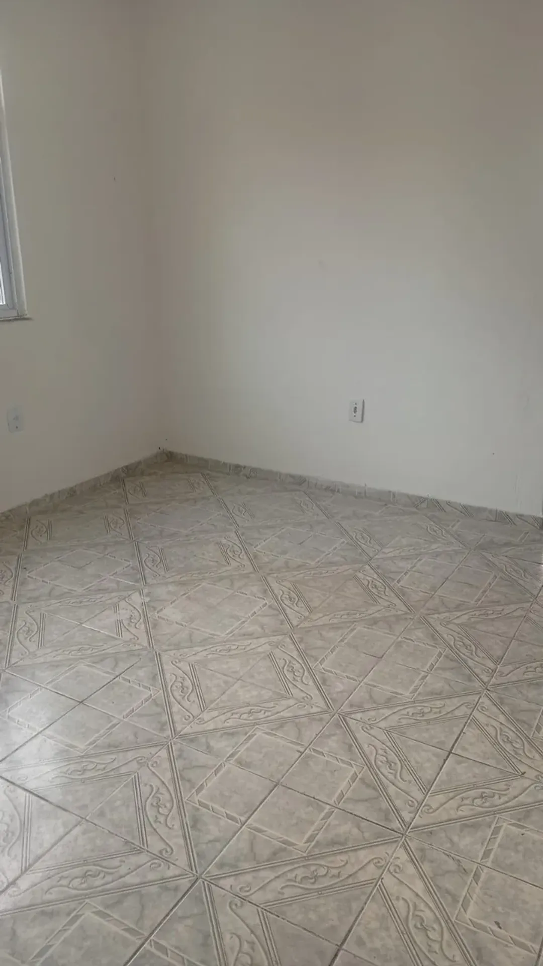 Rental apartment with 2 bedrooms and ceramic flooring — photo 5