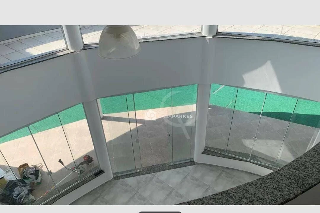 Casa com 6 quartos e cozinha aberta a gás, 450 m² — photo 33