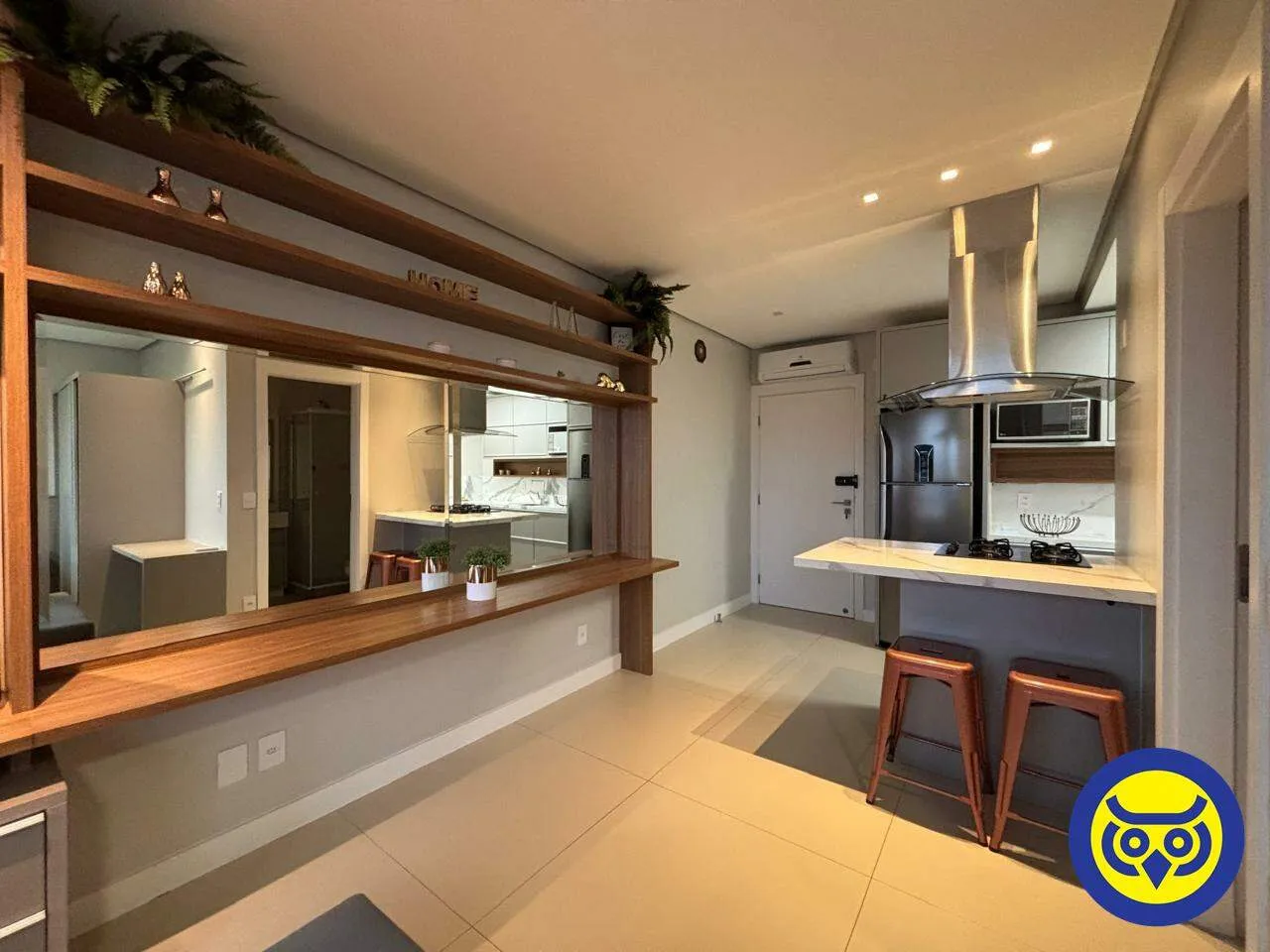 38 m² furnished studio with an open-plan kitchen — photo 5