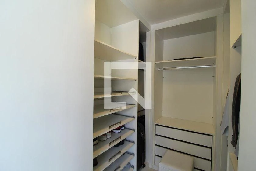 Casa em condomínio para aluguel com 5 quartos e 375 m² — photo 37