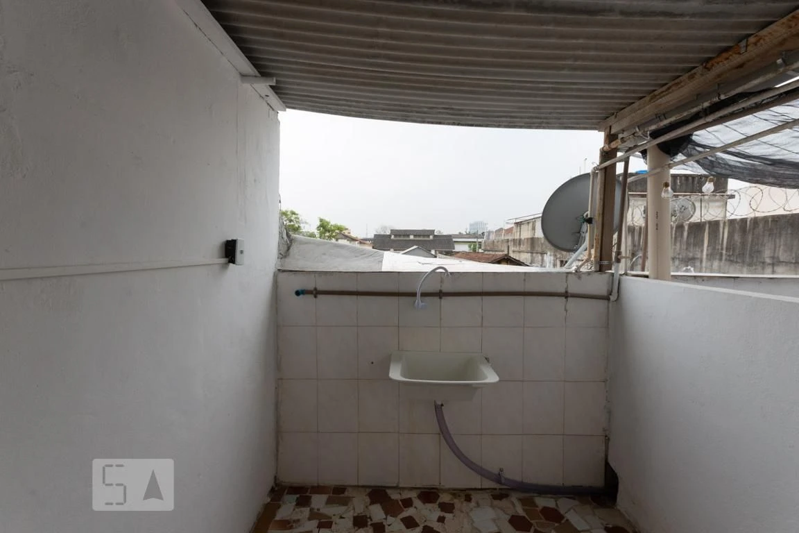 Unfurnished house with 2 bedrooms and 1 bathroom — photo 17
