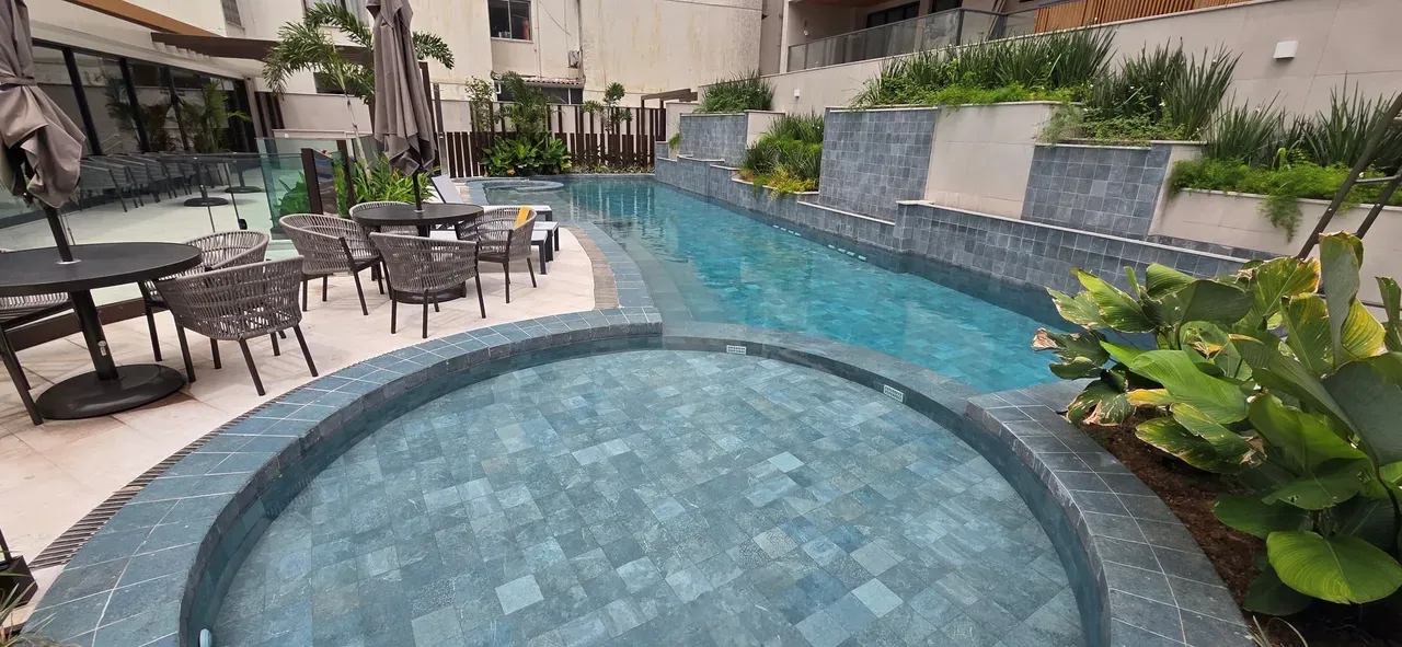 3-bedroom apartment with a water view in Rio de Janeiro — photo 22