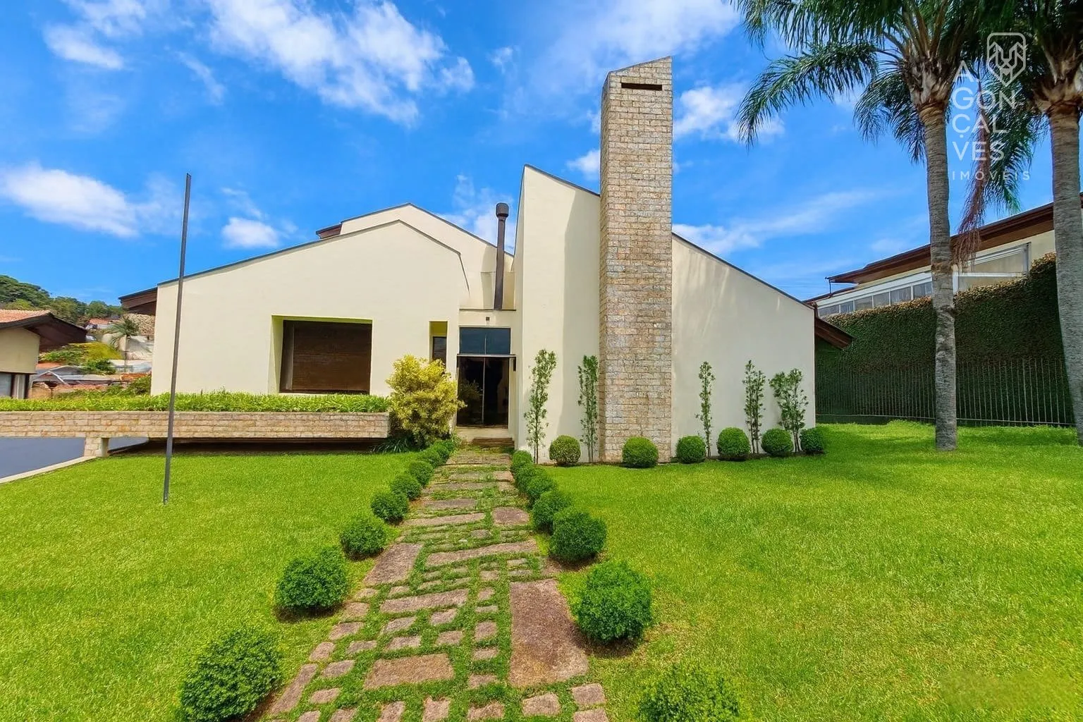 Furnished house with 3 bedrooms, 1000 m² and 4 parking spots — photo 32