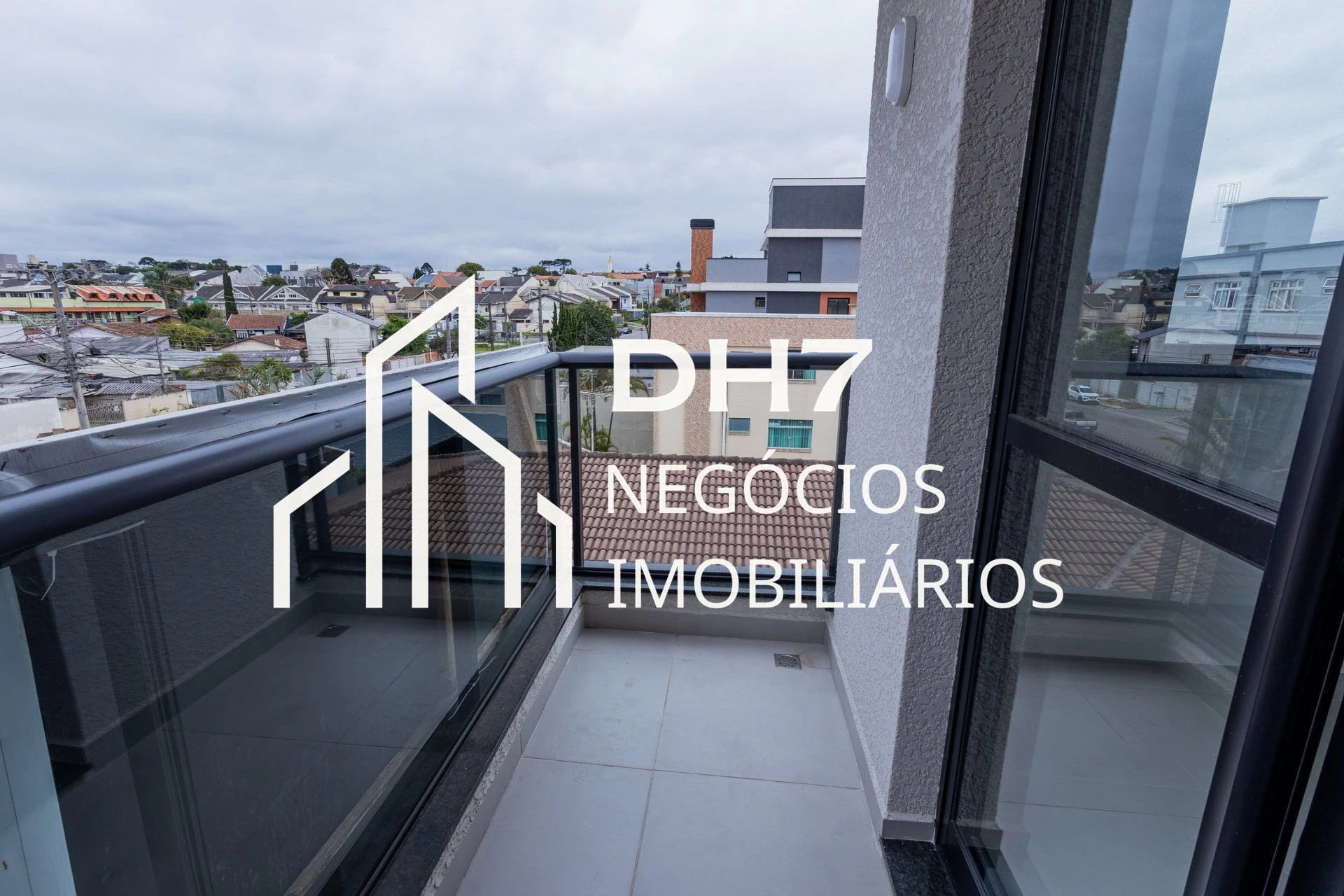 Балкон з грилем та 2 спальні: квартира 57 м² — photo 7