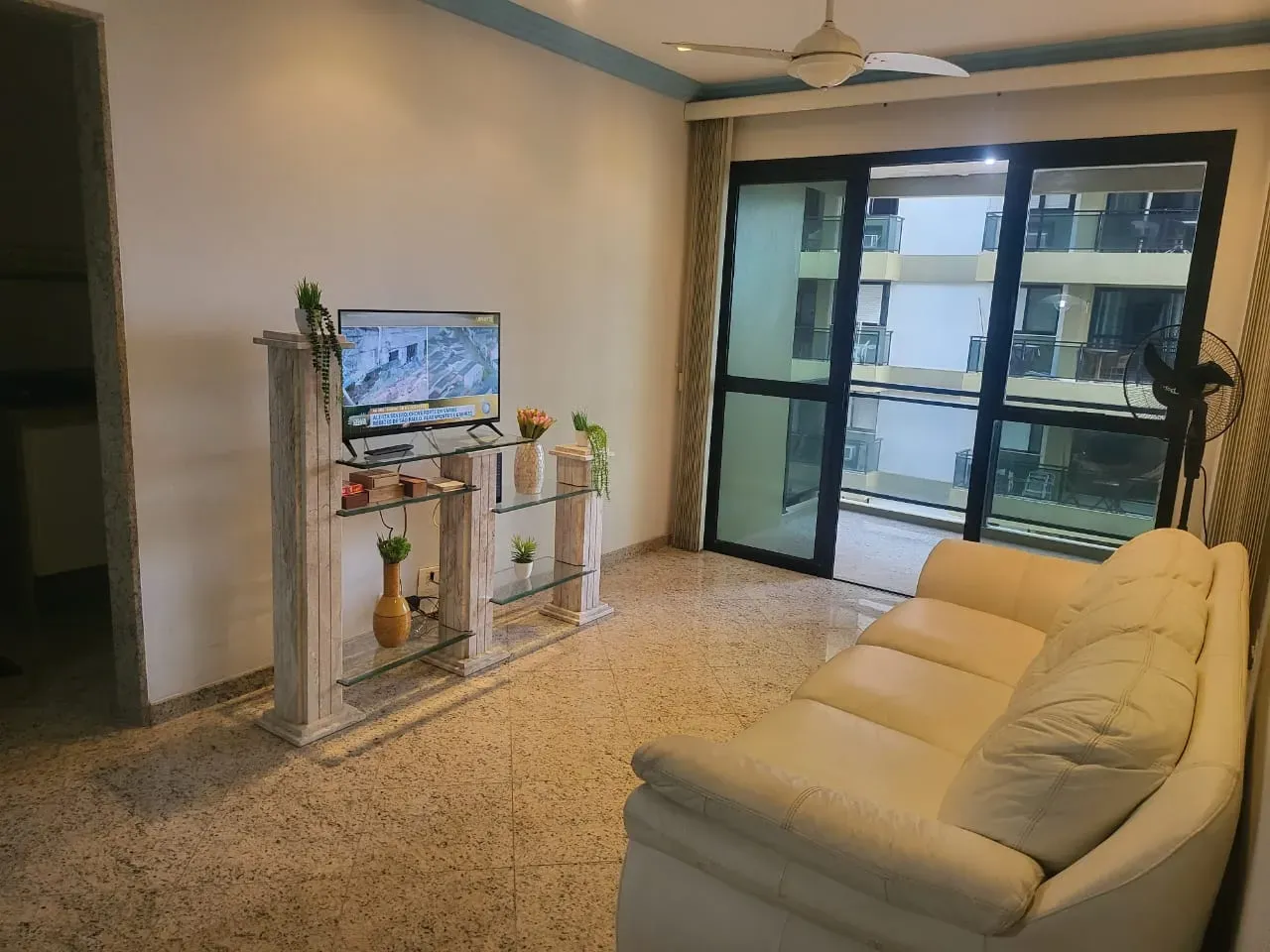 60 m² apartment with a washing machine and a water view — photo 3