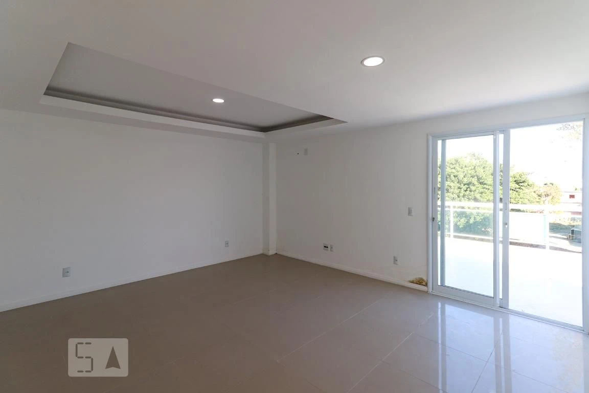3-bedroom apartment with a mountain view in Rio de Janeiro — photo 4