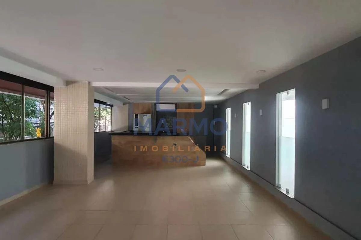 Furnished 2-bedroom apartment with an open kitchen — photo 31