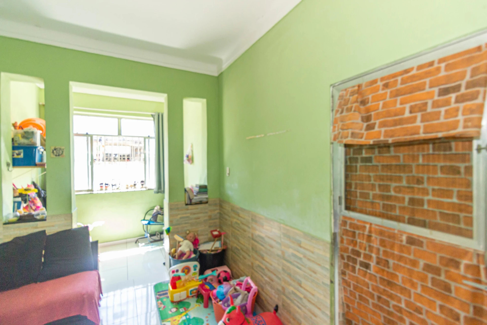 Furnished 2-bedroom apartment with gas stove kitchen — photo 22