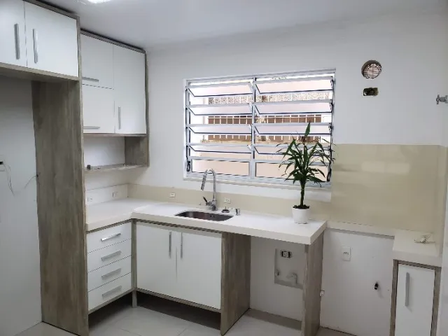 Деревянный пол или ламинат и 3 спальни: квартира 80 м² — photo 2