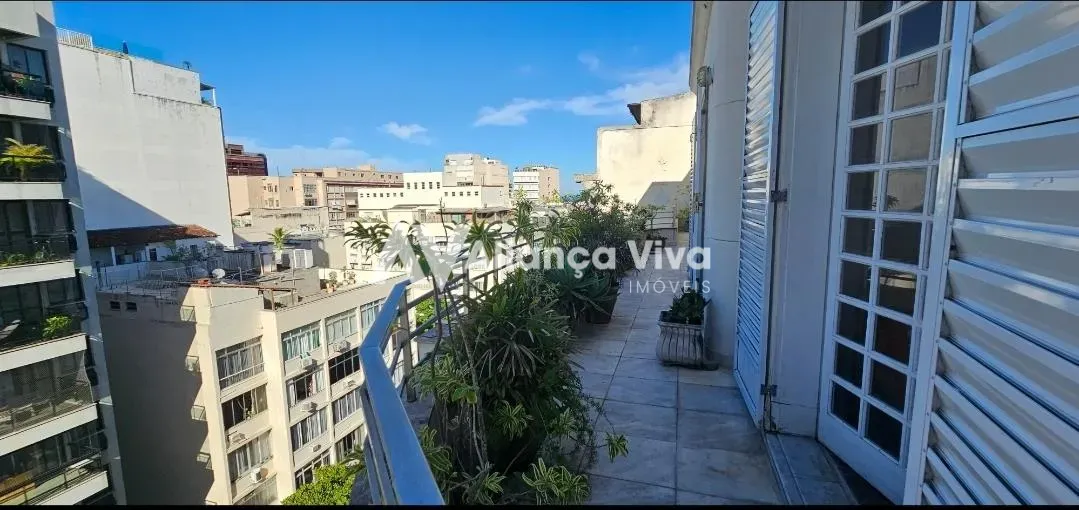 Furnished apartment with 5 bedrooms and a gas stove kitchen