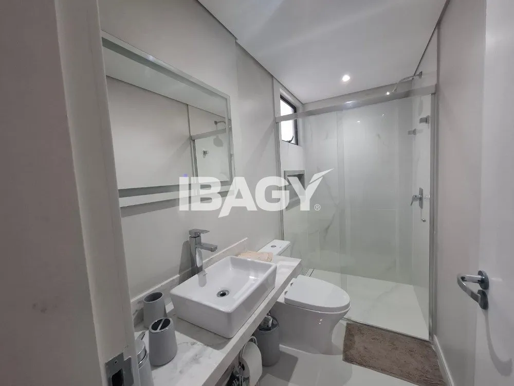 Furnished apartment with 3 en-suite bedrooms and 152 m² — photo 9