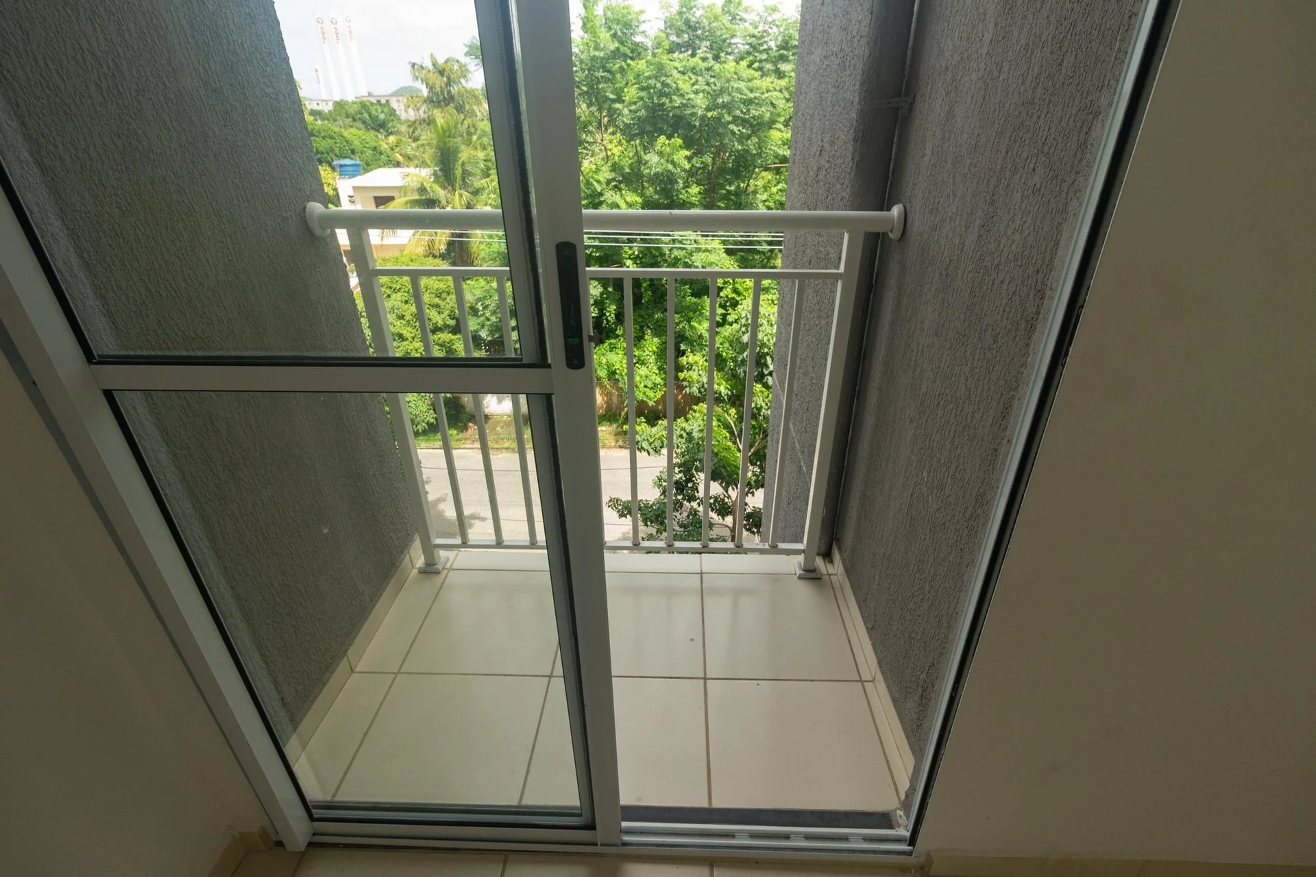 Apartamento mobiliado com 2 quartos e varanda — photo 10