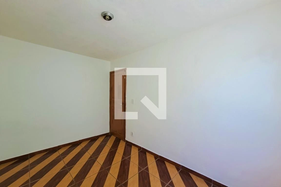 2-bedroom apartment in a building with a gym — photo 11