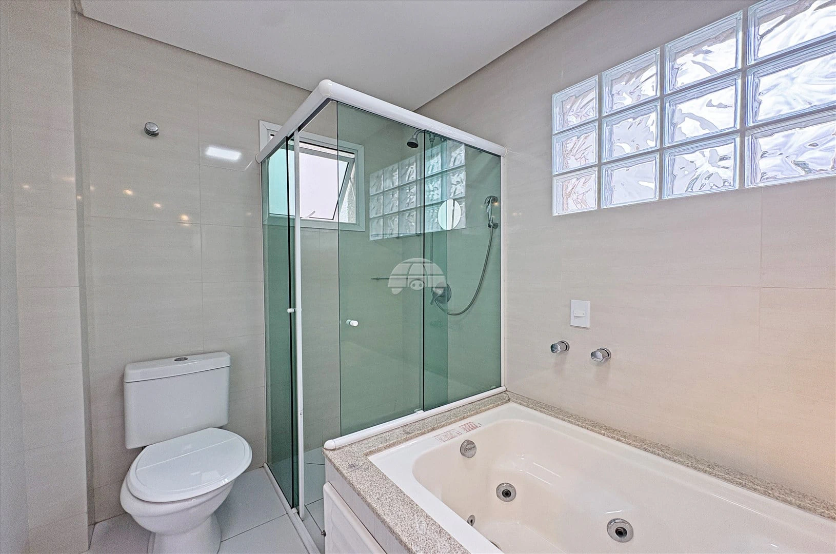 Casa, 172 m², com varanda envidraçada — photo 20